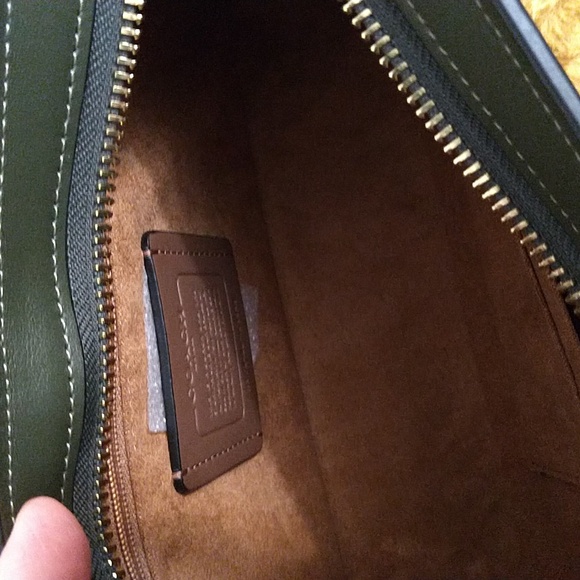 🆕 COACH Genuine Leather Small Camo Purse - Picture 8 of 16